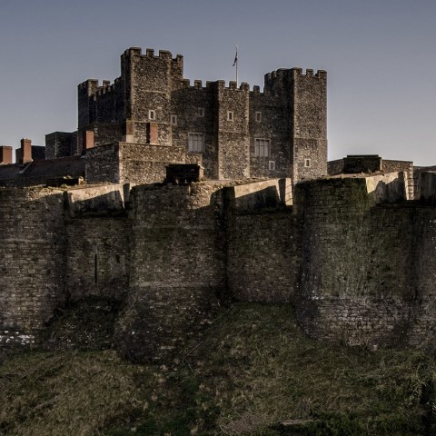 Image: Photo of the outer walls and keep of Dover Castle